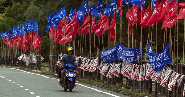 朝野政党角色混乱