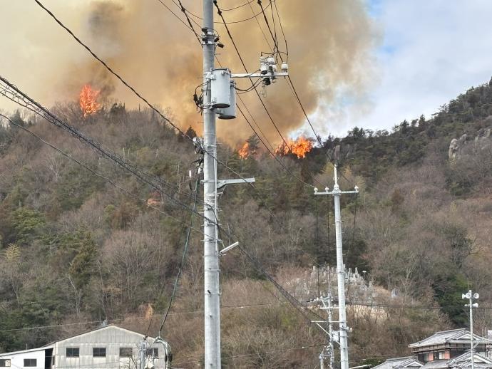 日本广岛山林大火