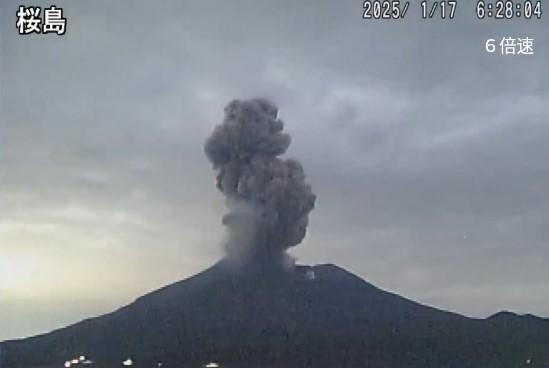 日本樱岛火山喷发