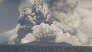 汤加海底火山爆发